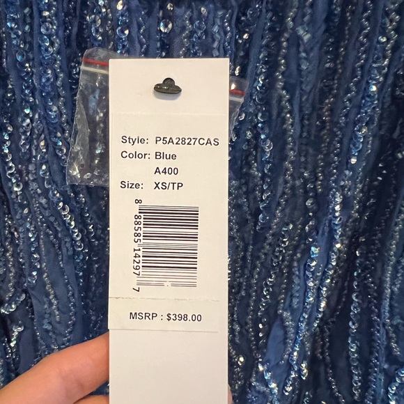 NWT, Parker beaded peacock blue short sleeve blouse - Picture 2 of 3